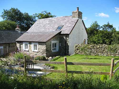 Hen Ffermdy cottage, Banceithin