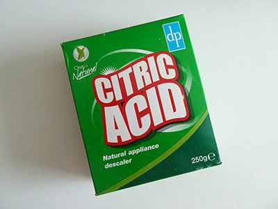 How to remove limescale from a toilet using citric acid