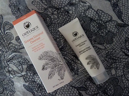 Review: Odlylique Creamy Coconut Cleanser